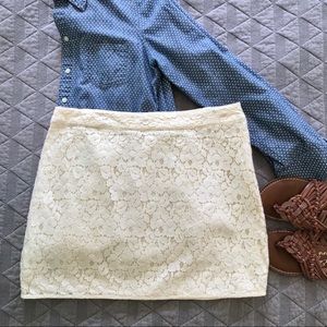 Gap Lace Miniskirt in Ivory